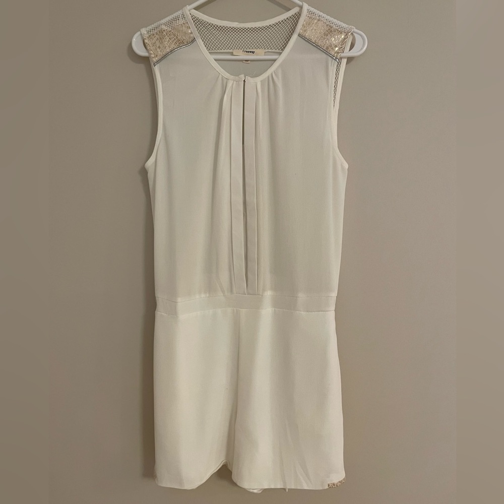 Jumper by Freeway.  Size medium.  Brand new without tags.